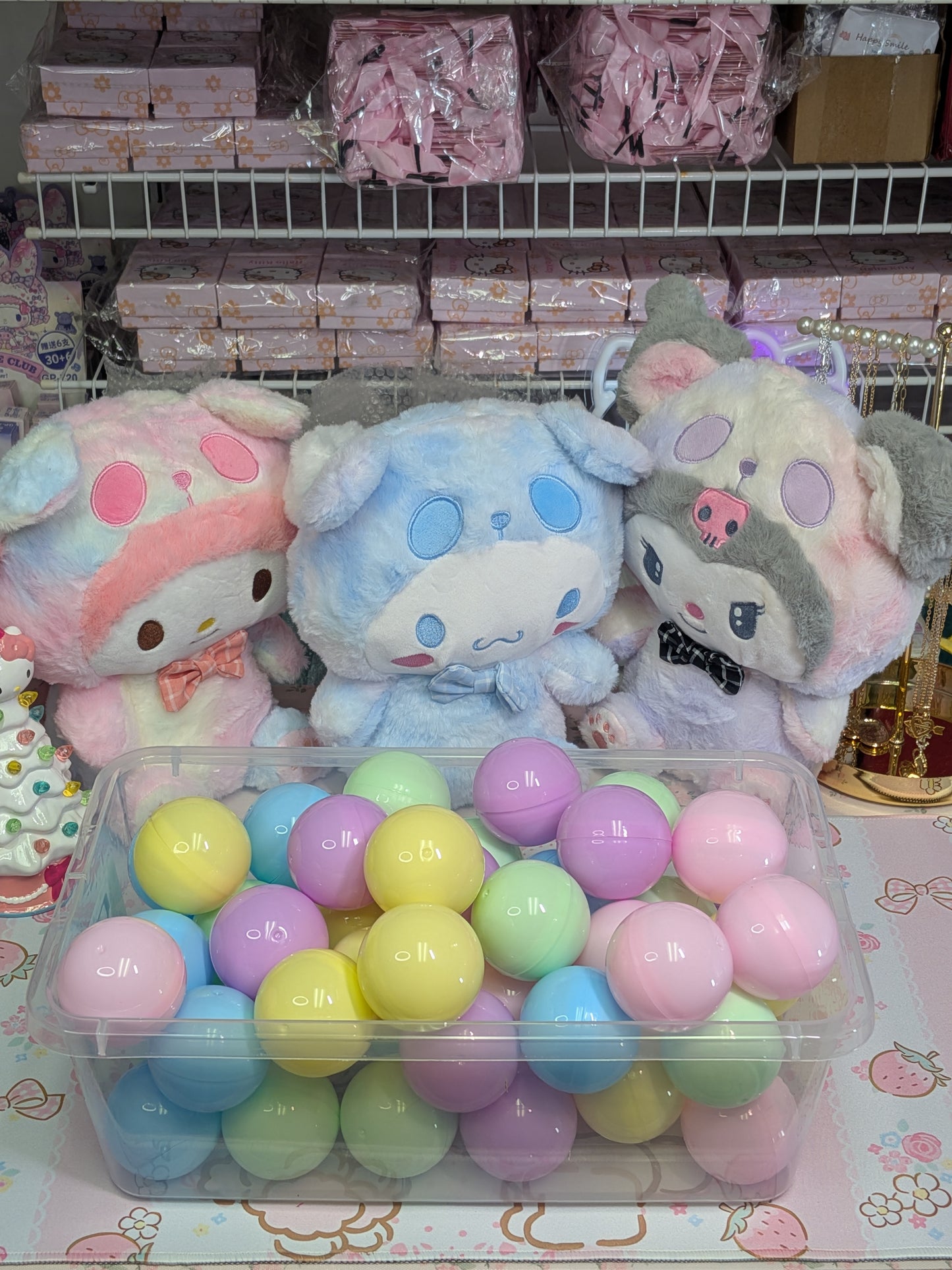 San.rio  Scoop mystery box